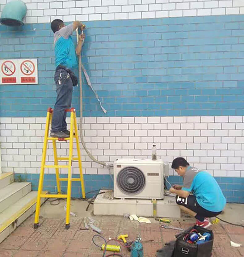 �����������{���b�F���D